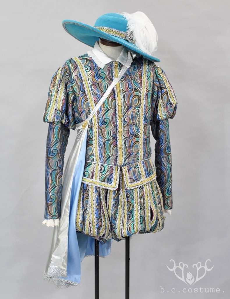 AA-108-02 男性衣裳