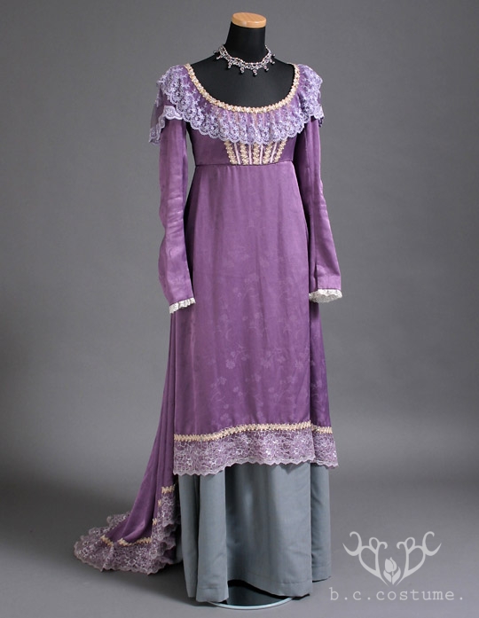 AW-001-01 女性衣裳