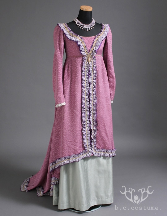 AW-001-07 女性衣裳