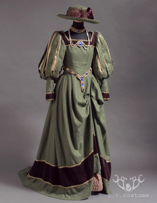 AW-004-05 女性衣裳