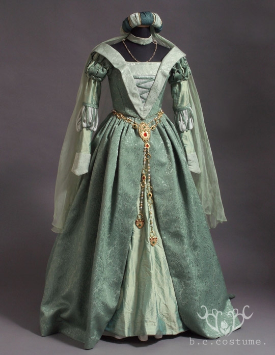 AW-007-04 女性衣裳 宮廷