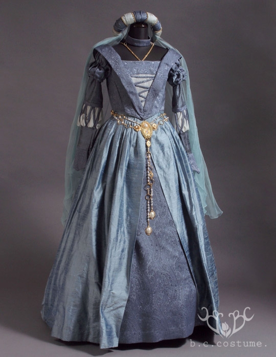 AW-007-05 女性衣裳 宮廷