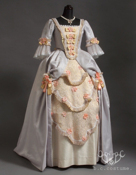 AW-009-04 女性衣裳