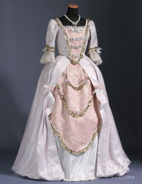 AW-009-09 女性衣裳