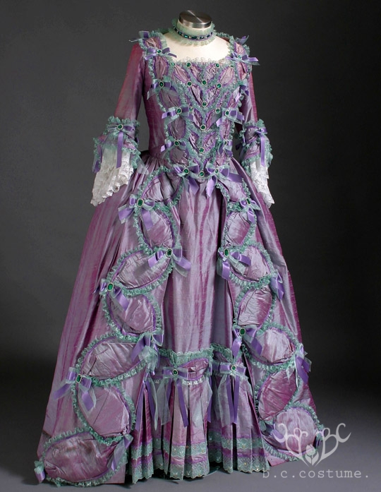 AW-013-01 女性衣裳