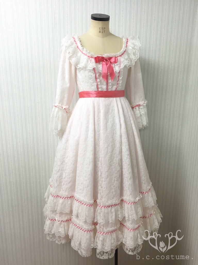 AW-902-01 女性衣裳