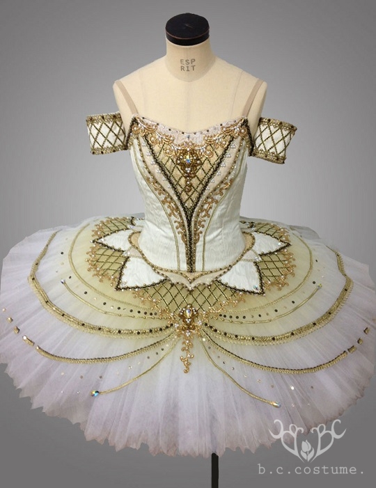 WA-904 女性衣裳 | b.c.costume.